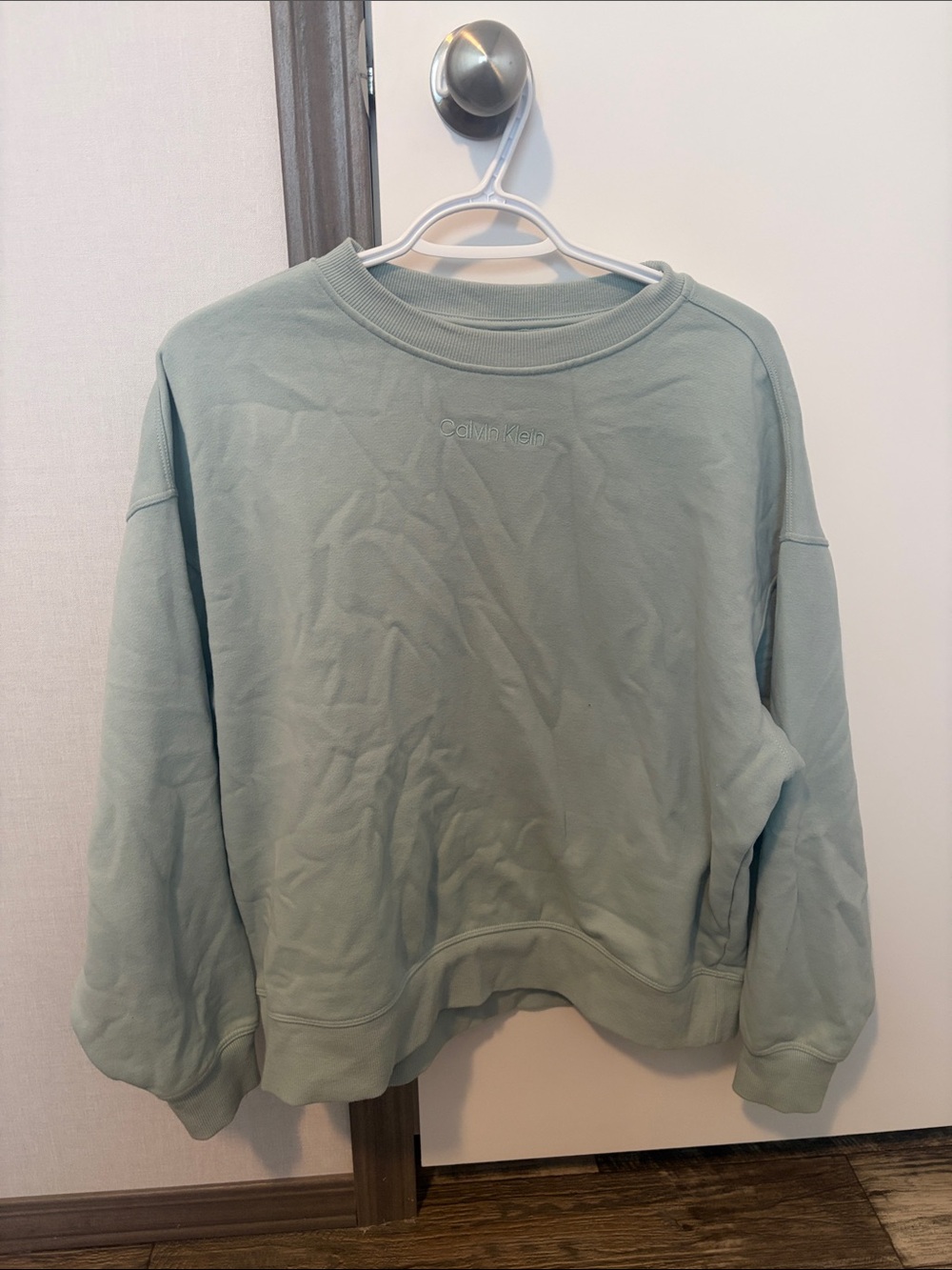Calvin Klein Women’s Light Blue Crewneck Sweatshirt